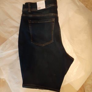 NWT Women's shorts denim sz 22 high-rise Bermuda